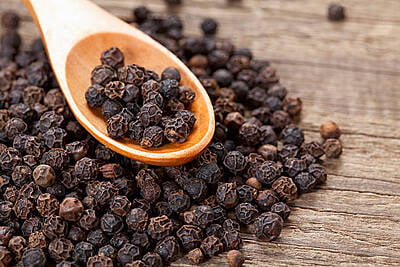 BLACK PEPPER WHOLE 50GM